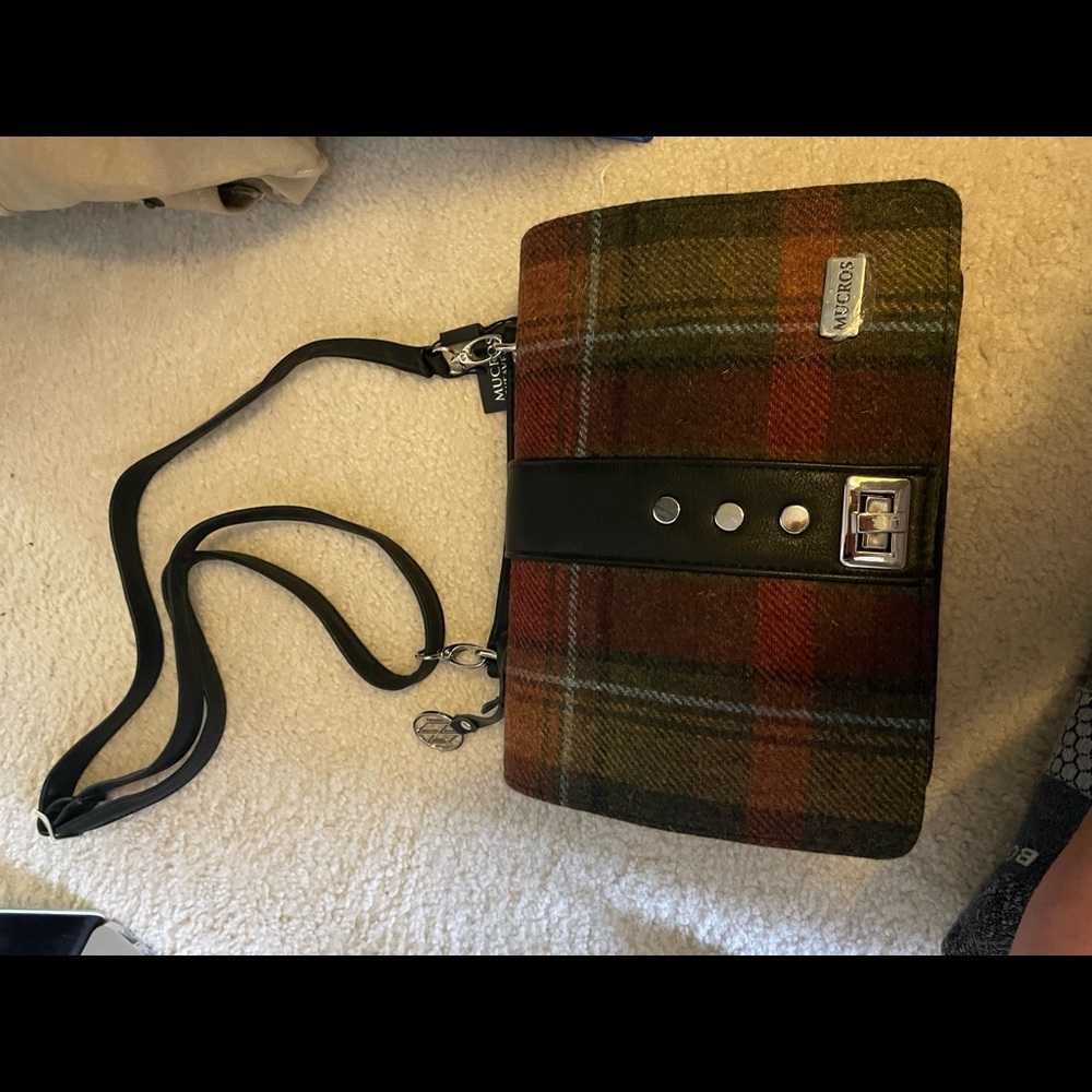 Brand new Mucros Weavers bag from Ireland with tags